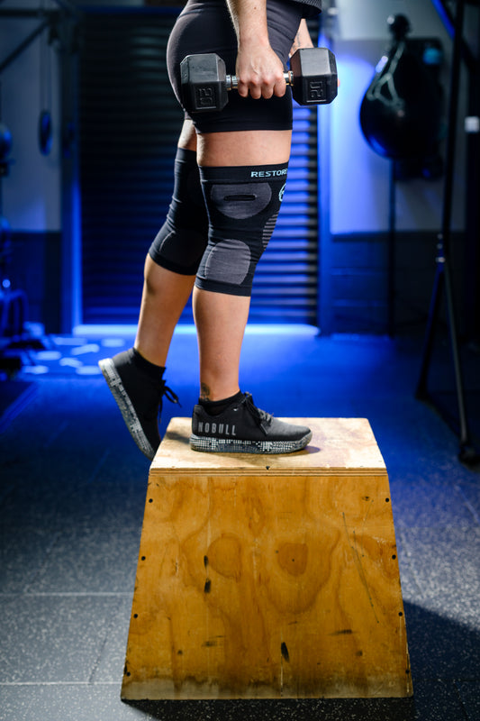 R&R Compression Knee Sleeve with Gel pack